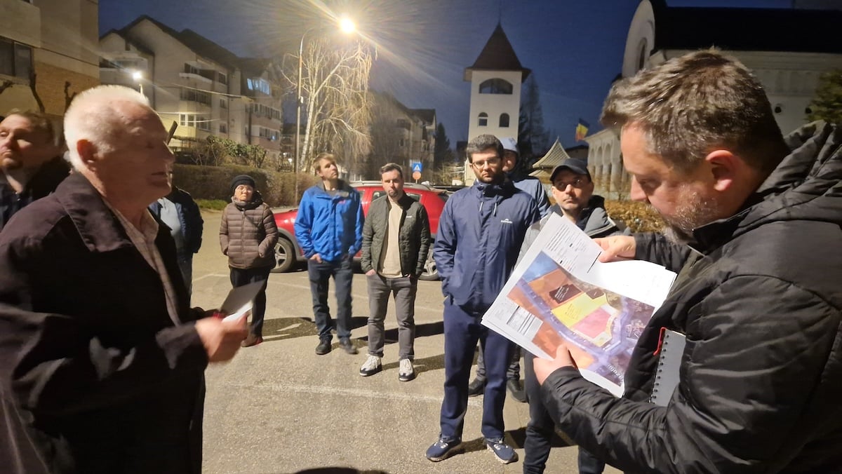 Discuții despre proiectul unui hotel în Valea Aurie. Foto: Turnul Sfatului