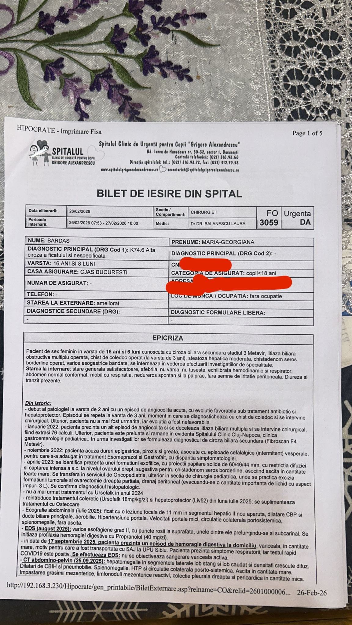Adolescenta din Sibiu cu probleme grave la ficat, pe lista de transplant după noi complicații. Familia cere ajutor: „Orice sprijin înseamnă o șansă în plus pentru Georgiana”