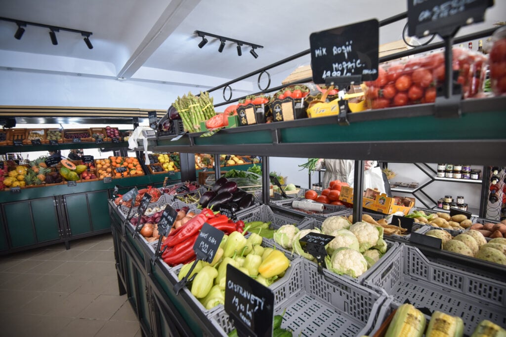 Aprozarul Anei/Foto: turnulsfatului.ro