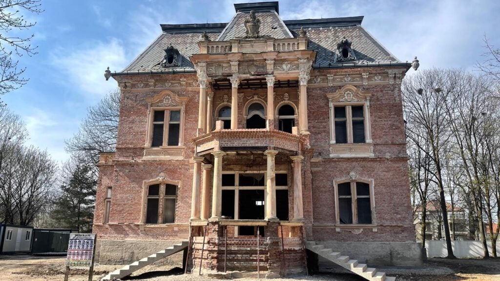 resedinta mitropolitana 3