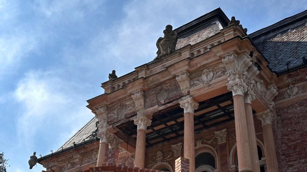 resedinta mitropolitana 5