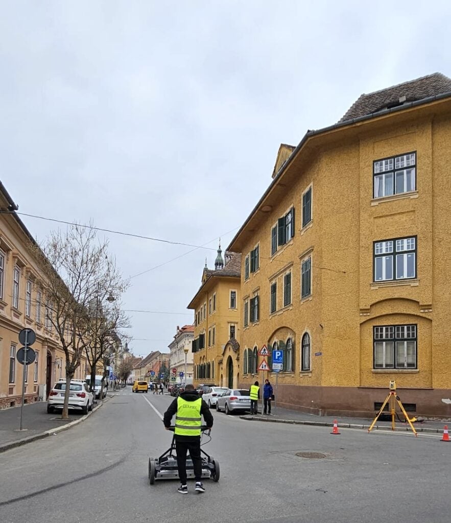scanare strada mitropoliei om vesta reflectorizanta