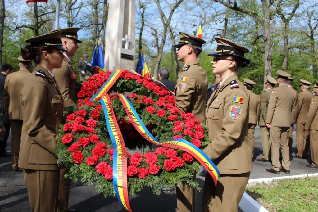 Ziua aft cimitir foto credit Ana Sana7