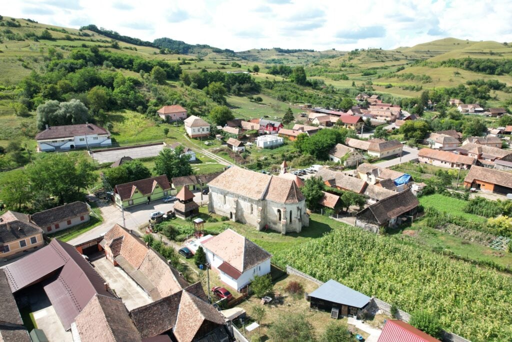 Biserica Evanghelică din Șmig. Sursa foto: Facebook / Daniela Cîmpean