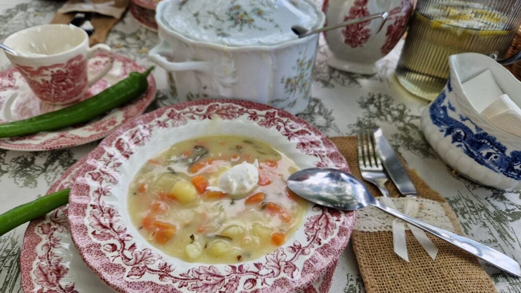 ciorba de cartofi cu tarhon