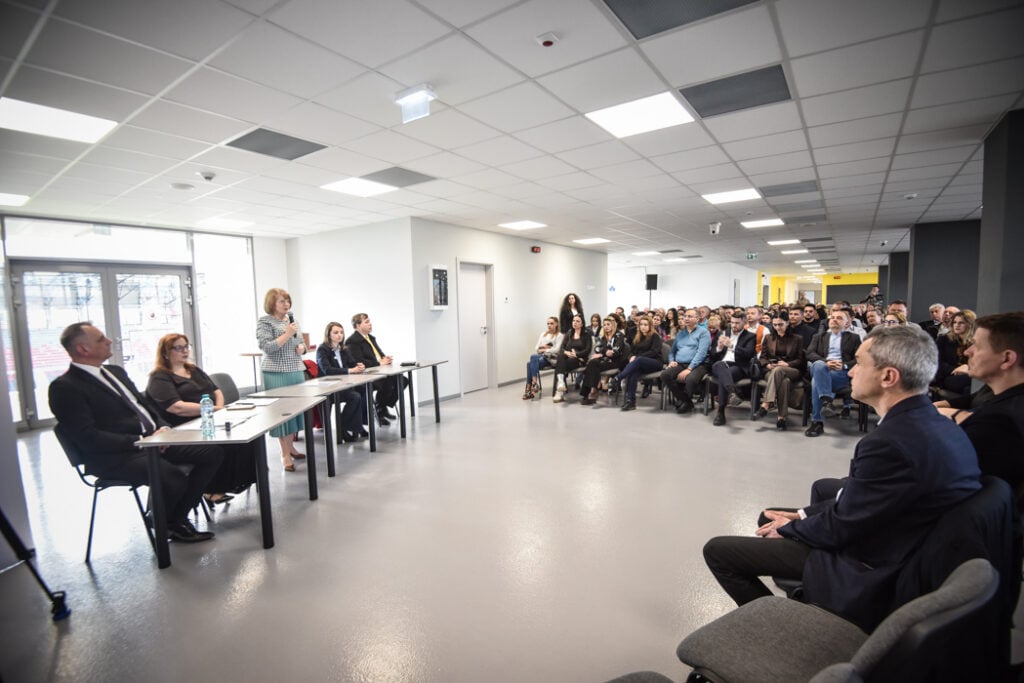 dezbatere jocuri de noroc (5)