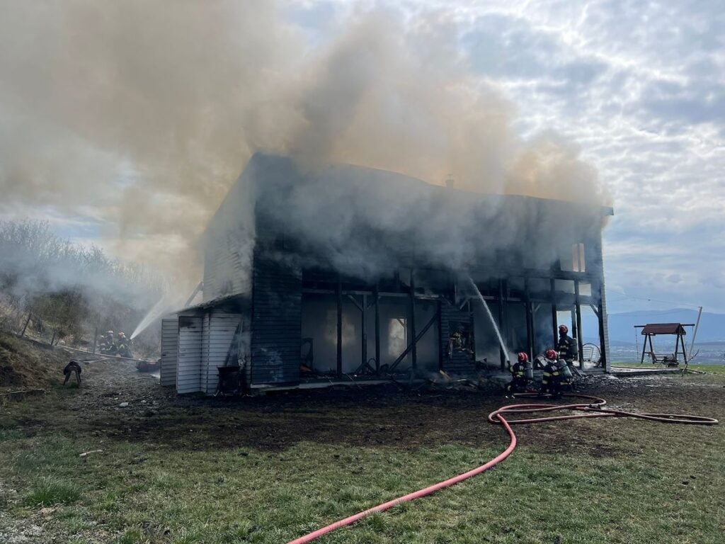 incendiu dealul daii cabana foto isu 4