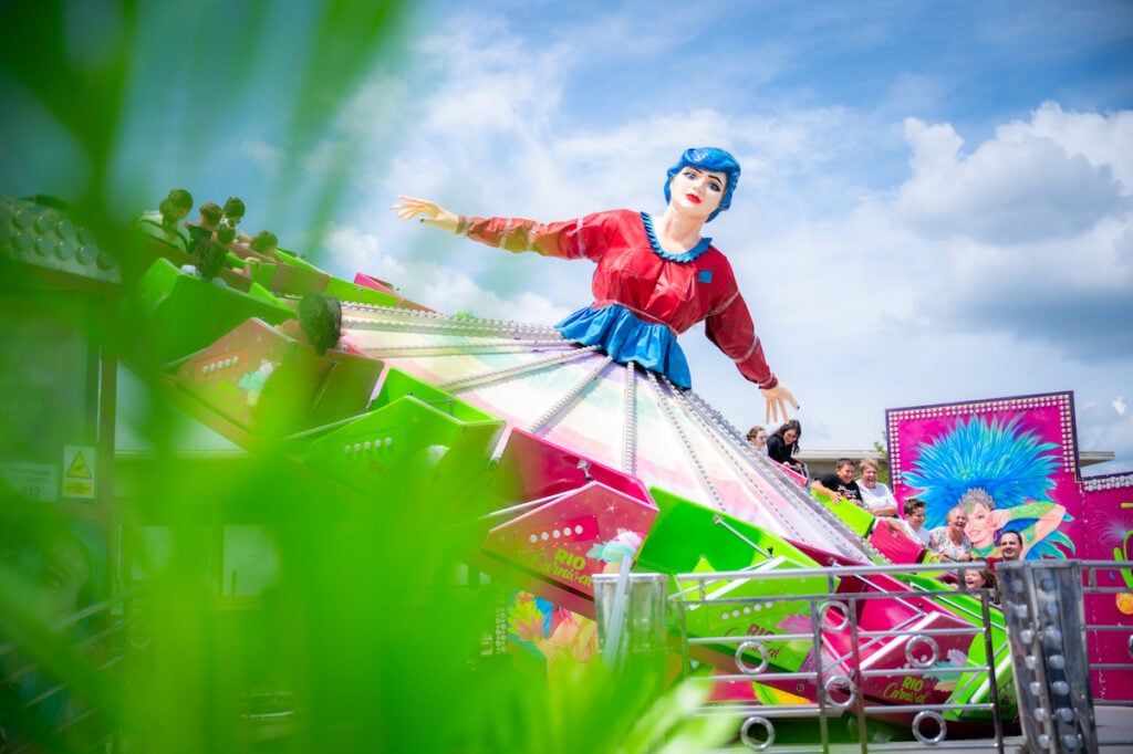 luna park publicitate shopping city 2