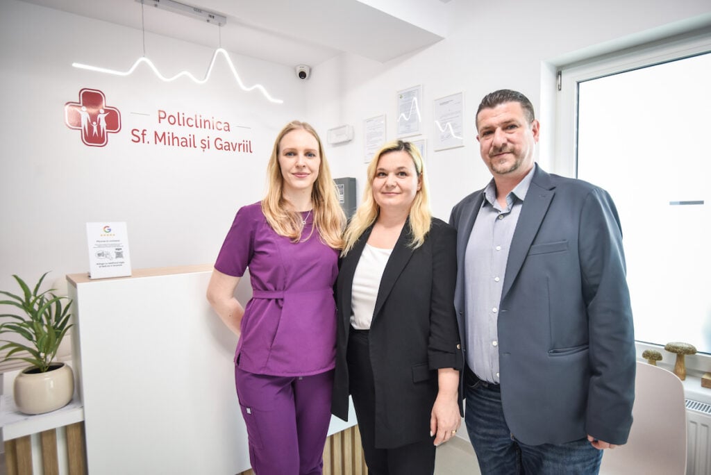 Fondatorii policlinicii Sf Mihail și Gavriil/Foto: turnulsfatului.ro