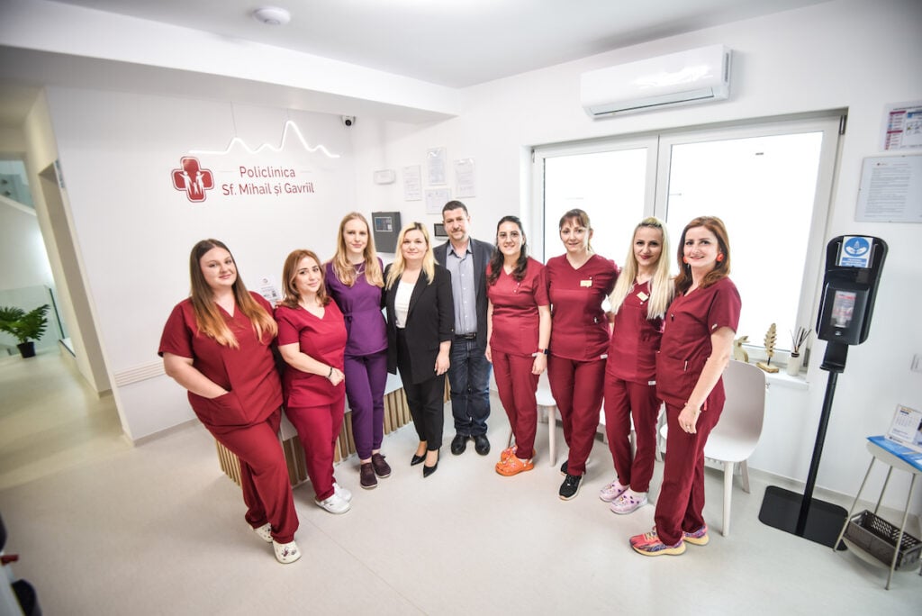 policlinica sf mihail si gavriil publicitate foto ts4