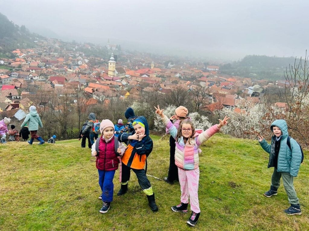 scoala altfel pe munte foto anii drumetiei2