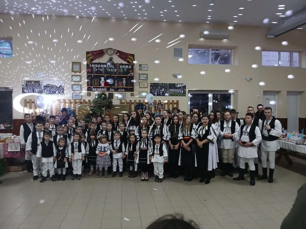 Ansamblul Hora din Rusca – Sebeșu de Jos6