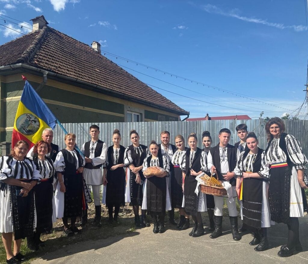 Ansamblul Hora din Rusca – Sebeșu de Jos7