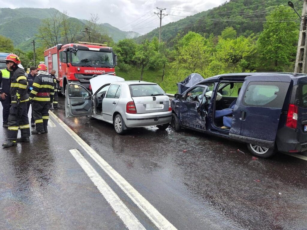 accident valea oltului racovita foto ipj valcea1