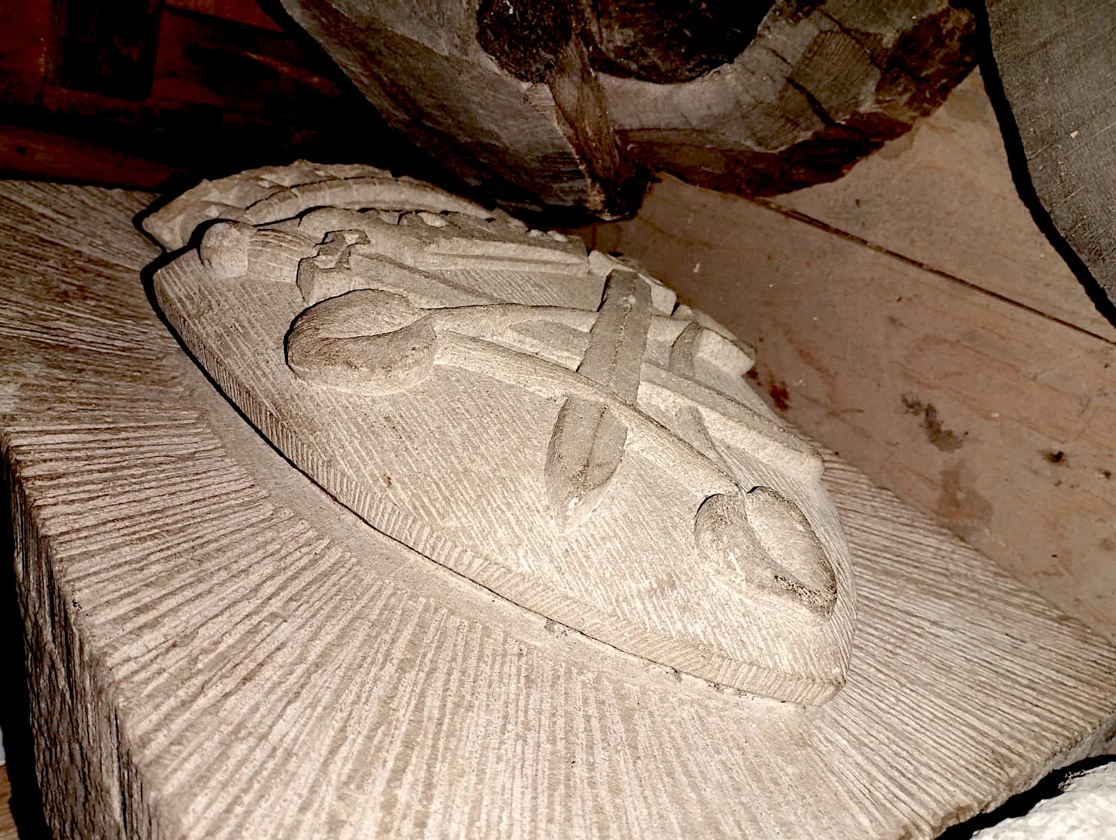 calfe sculptura stema