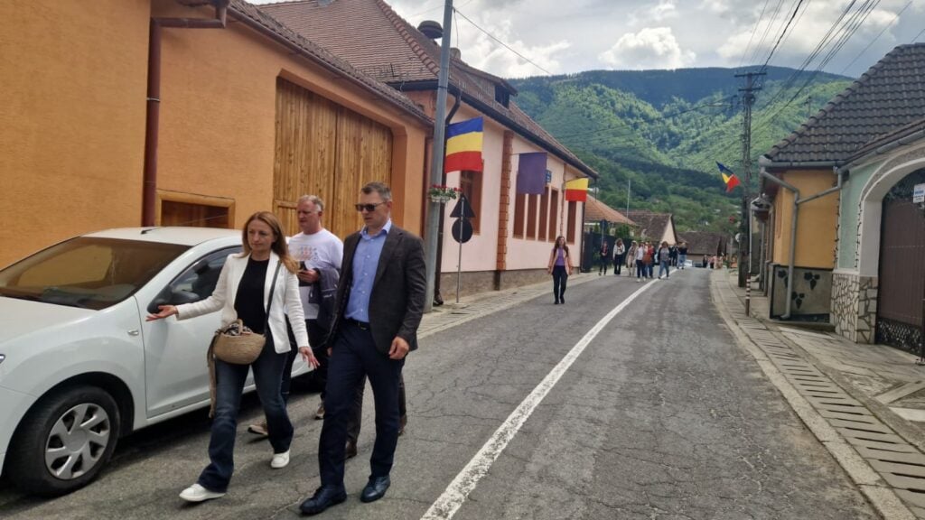 Daniela Cîmpean și Daniel Minea. Foto: Turnulsfatului.ro