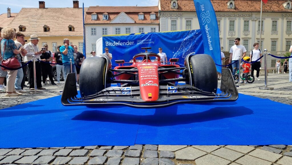 ferrari masina