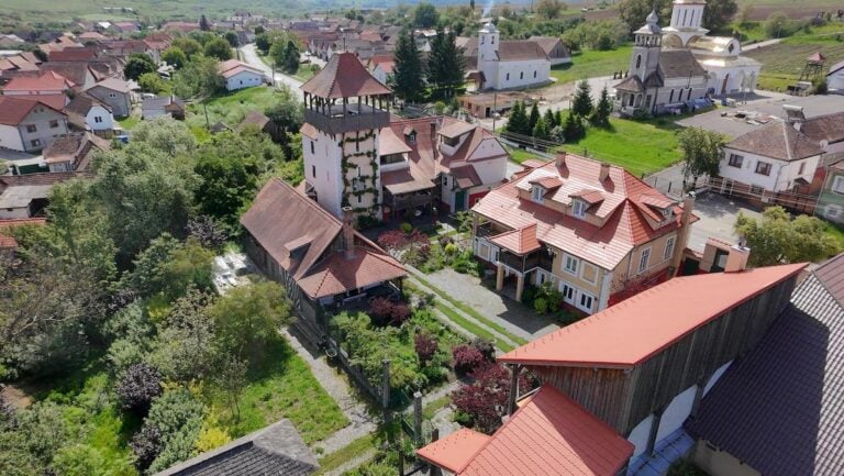 Conacul Flanderhof/Bogdan Brylynski/turnulsfatului.ro