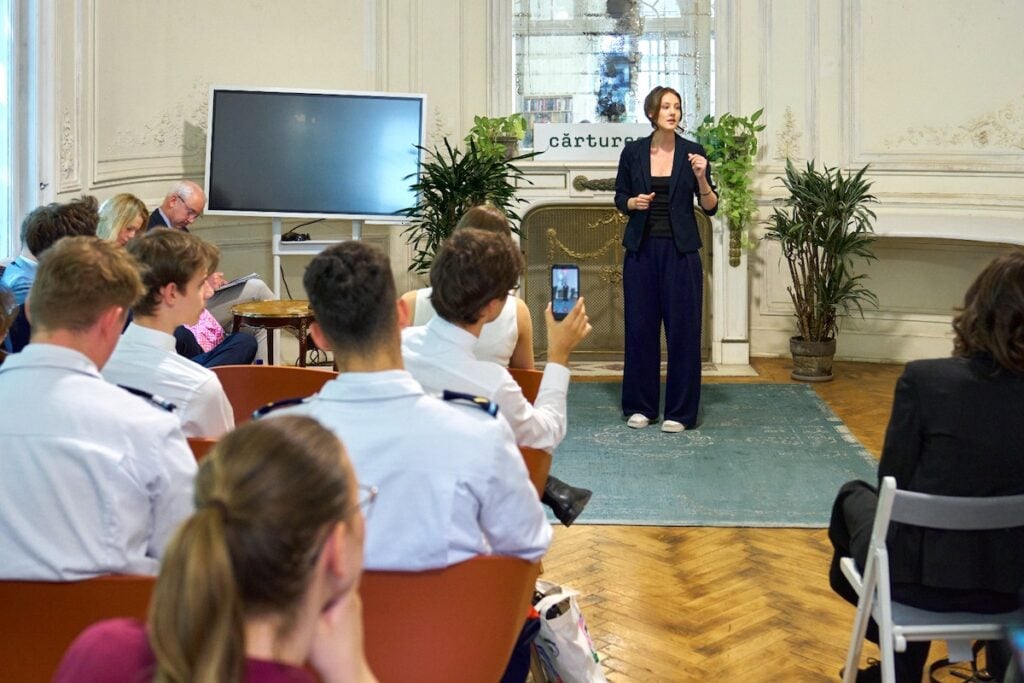 public speaker2