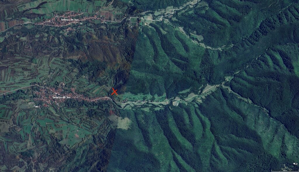 Din locul în care a dispărut (marcat cu x), Alexandru Zerestea a apucat-o ușor stânga, spre Sebeșul de Sus. Sursa foto: Google Earth