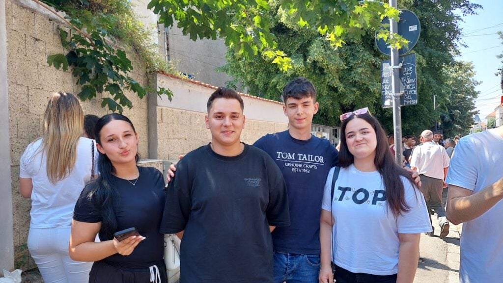 Andrei Ioan Paraschiv (foto centru stânga) și Amalia Bolovan (foto dreapta)