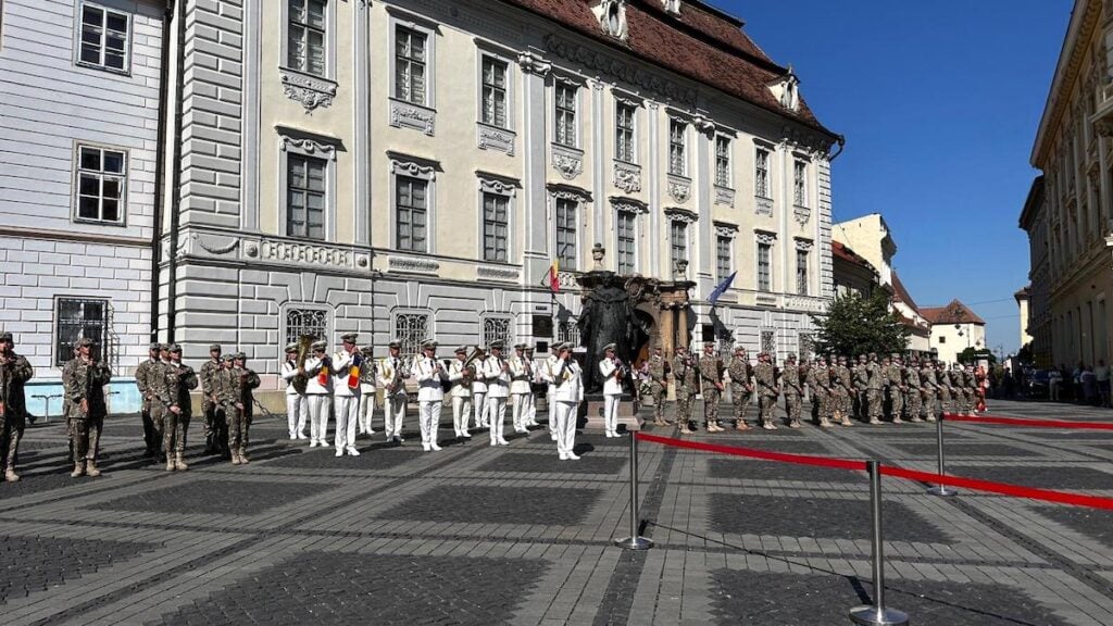 Drapelul Romaniei 18