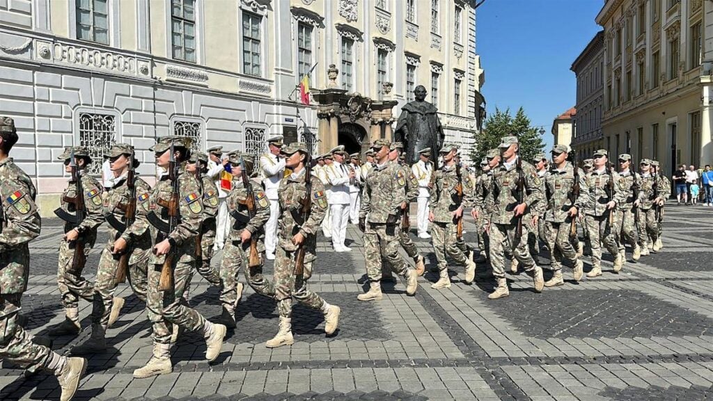Drapelul Romaniei 3