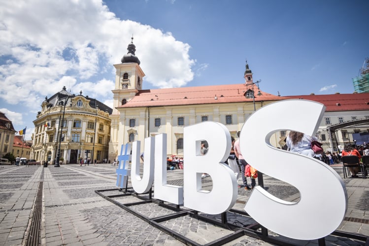 Fondurile accesate de ULBS vor fi destinate mobilității studenților, doctoranzilor și cadrelor didactice. Foto: turnulsfatului.ro