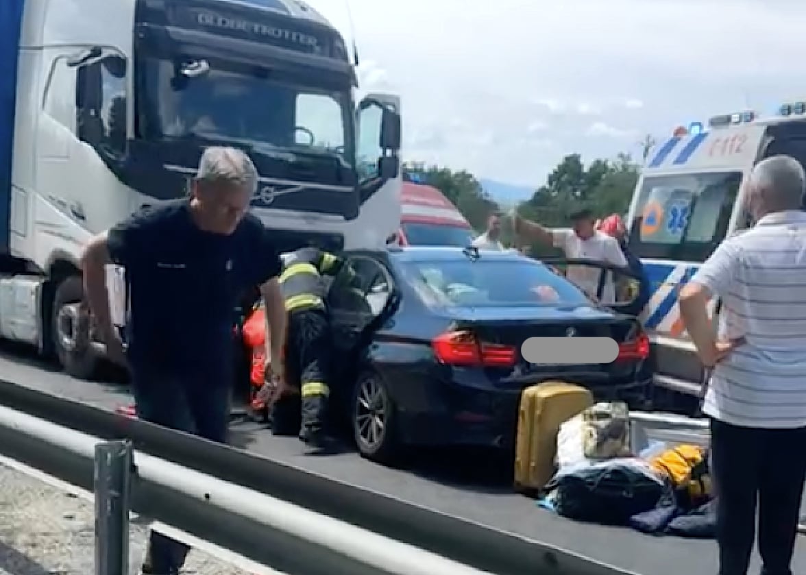 Accidentul a avut loc duminică, înainte de ora 15:00. Sursa foto: captură video InfoTrafic Sibiu