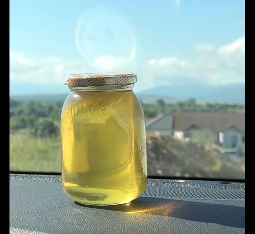 Testul borcanului cu miere