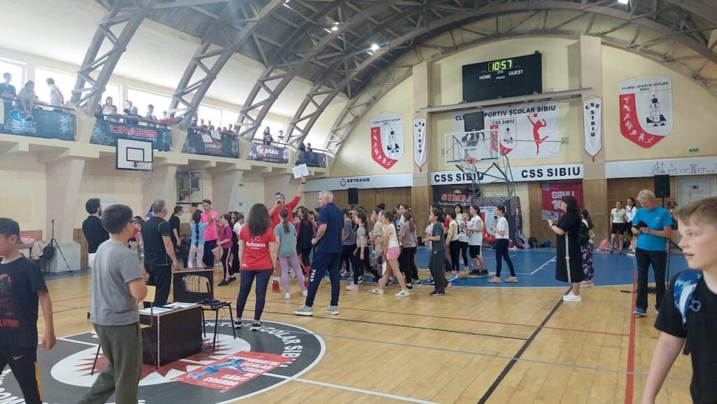 competitia de sarit coarda16