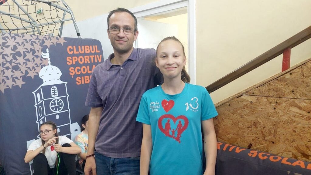 competitia de sarit coarda8