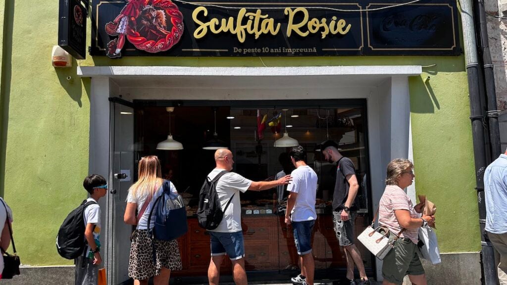 scufita rosie aglomeratie caldura