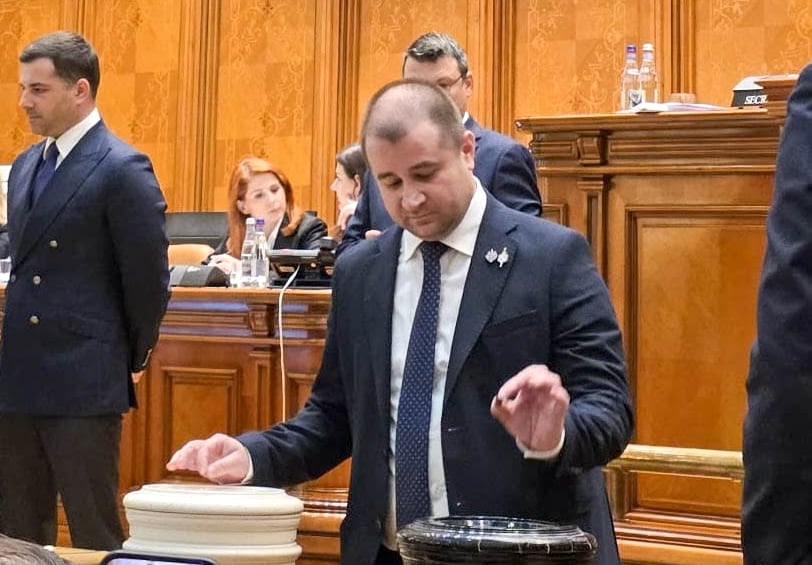 Deputatul POT de Sibiu, Sebastian Kroncsis, nu a dorit să fie contactat. Sursa foto: Facebook / Sebastian Kroncsis