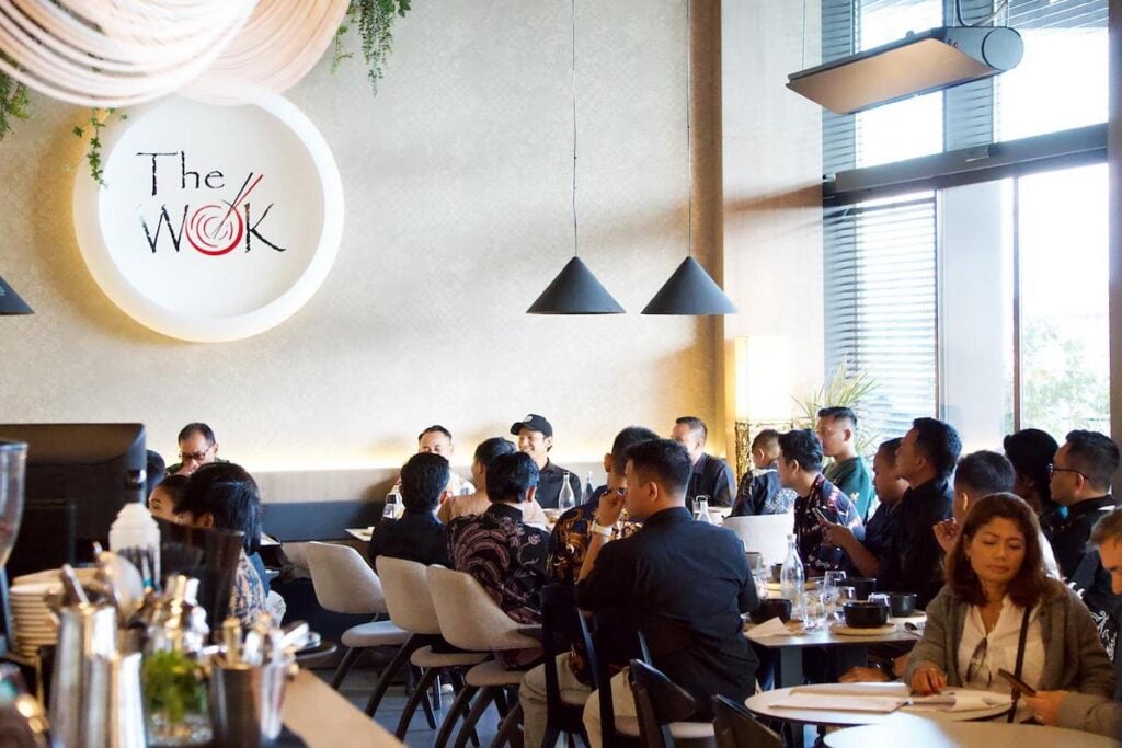 the wok publicitate vizita ambasada14
