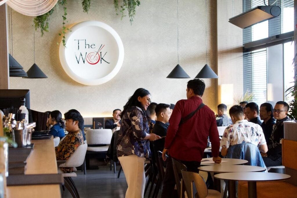 the wok publicitate vizita ambasada4