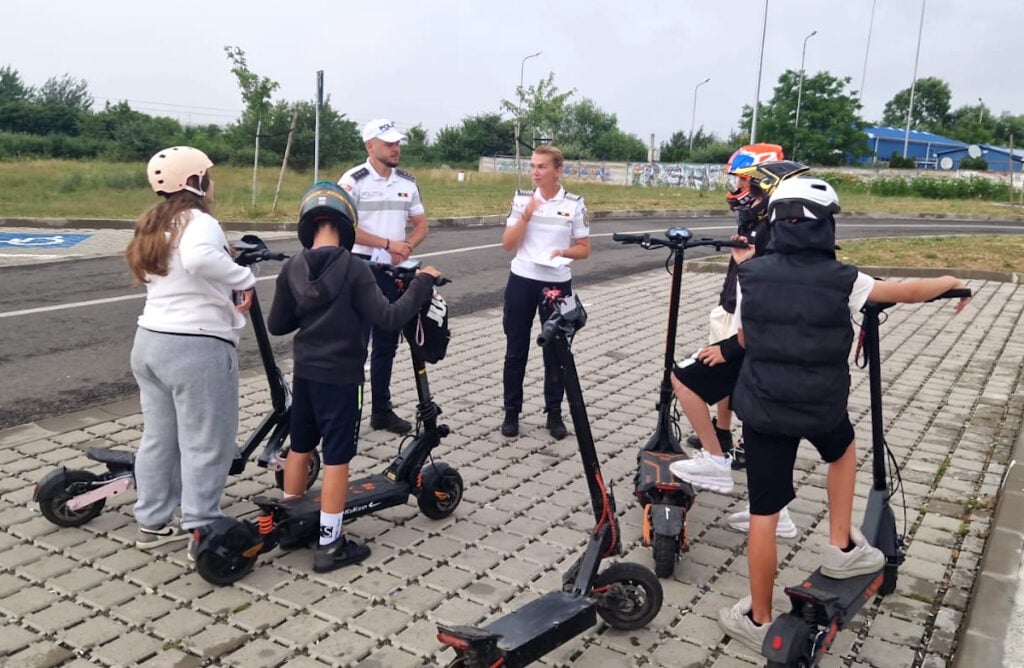 actiune politia trotinete