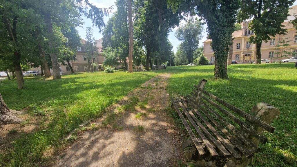 banca parc victoriei
