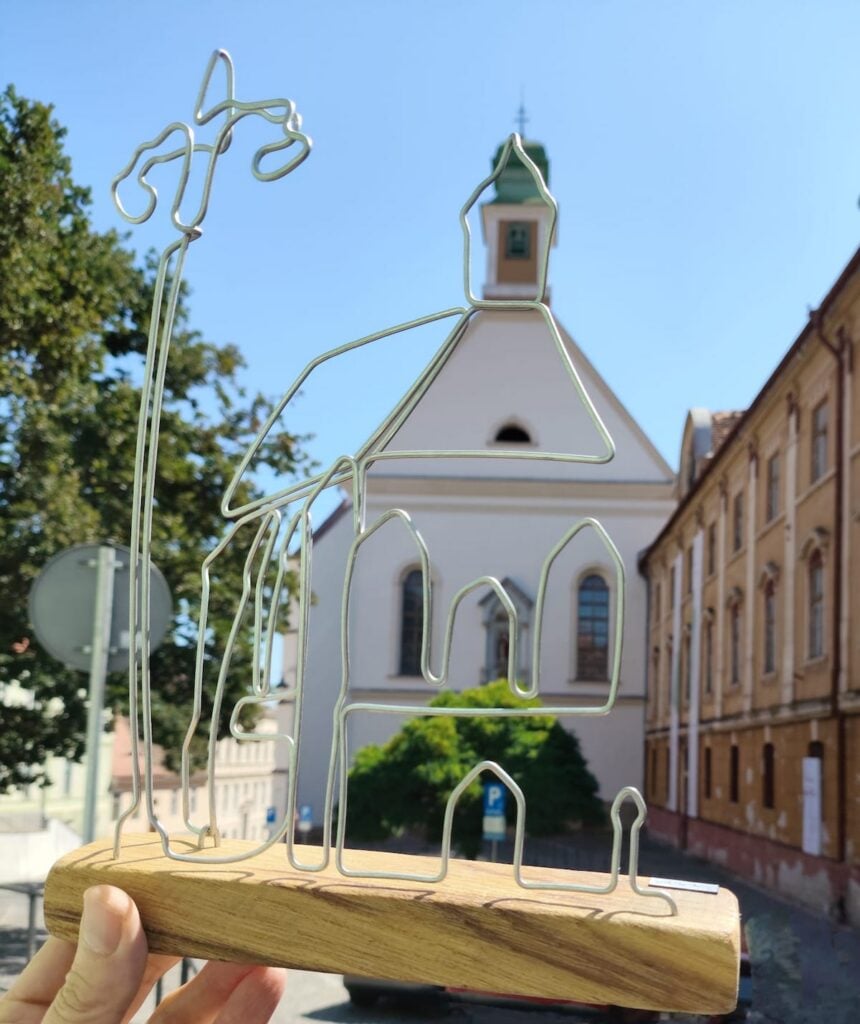 biserica ursulinelor modelata din sarma5