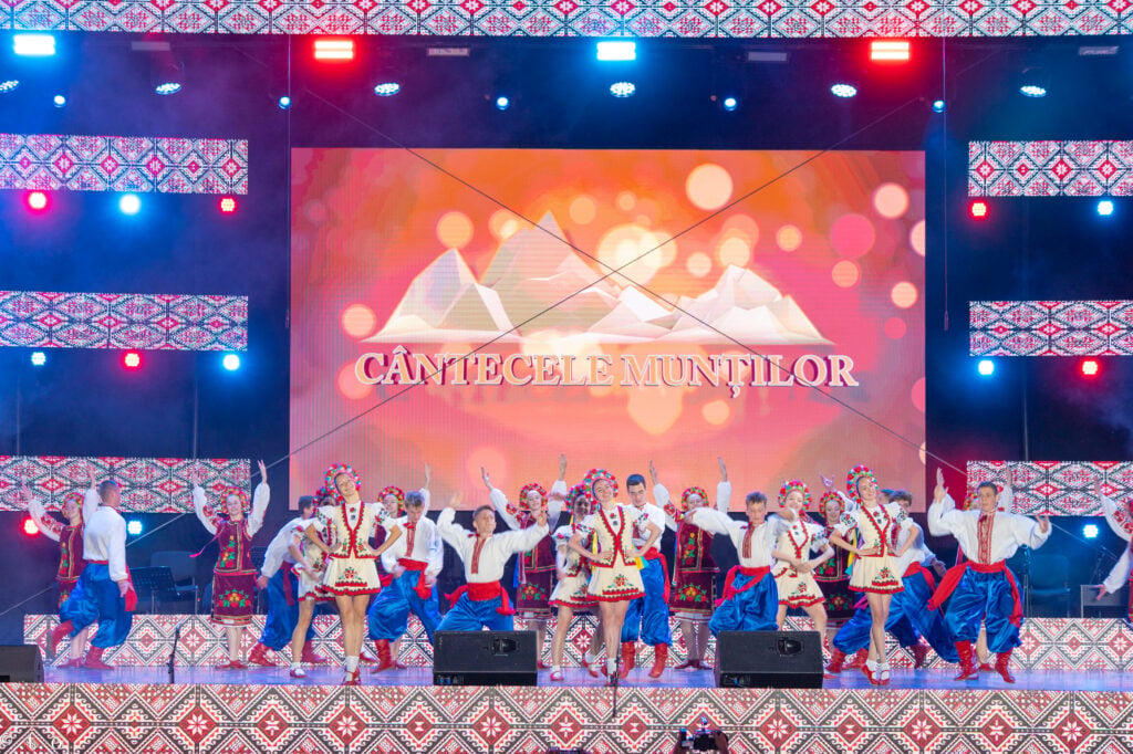 cantecele muntilor foto junii sibiului5