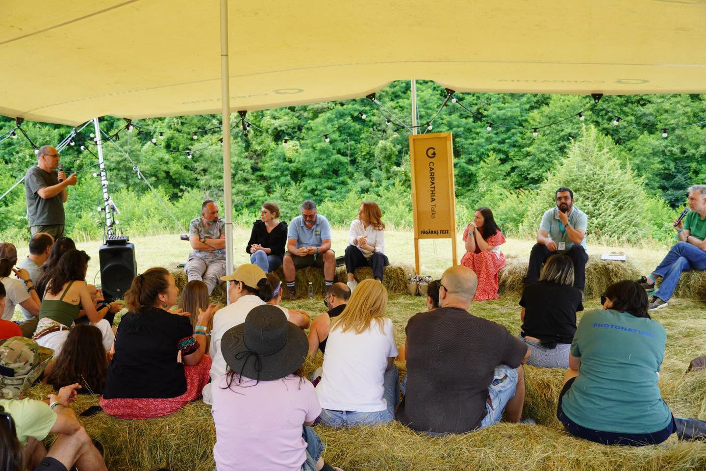 Dezbaterea despre parcurile naționale a fost organizată la Sebeșul de Sus, județul Sibiu, în cadrul Făgăraș Fest. Foto: Dainela Cîmpean/CJ Sibiu