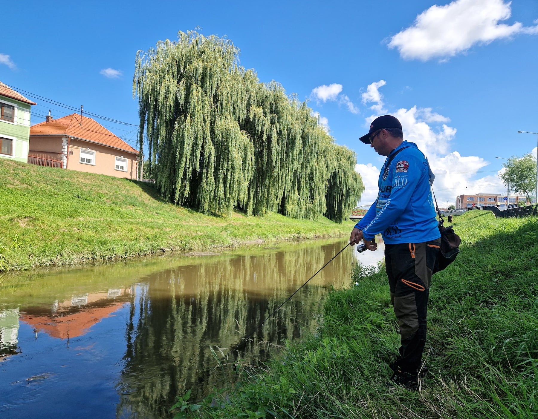Daniel Seche, organizator al Campionatului Național de Street Fishing spune că problemele cu apele sunt la fel în toată țara. Foto: turnulsfatului.ro