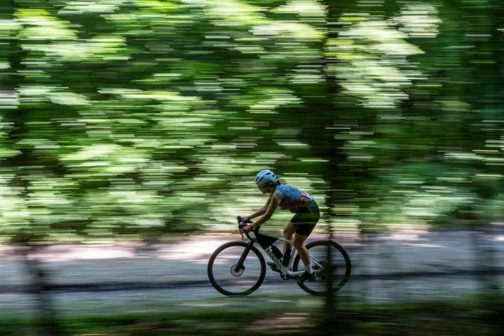 Dacă vrei viteză, găsești și așa ceva. Foto: Gușterița MTB / Tibi Hila
