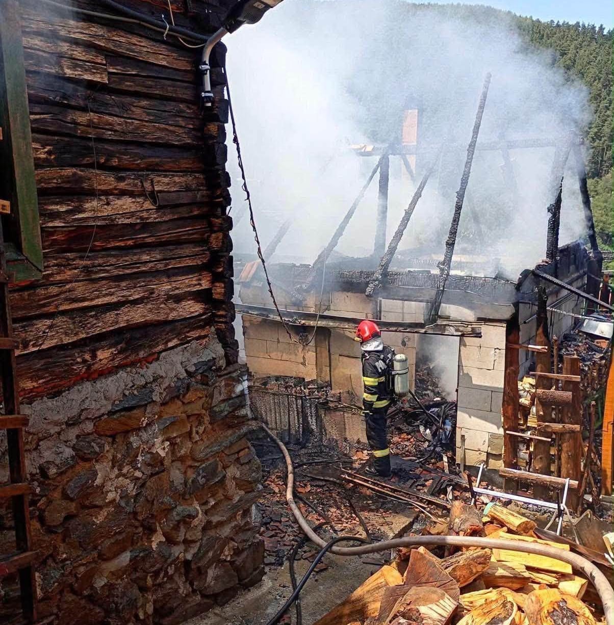incendiu gura raului