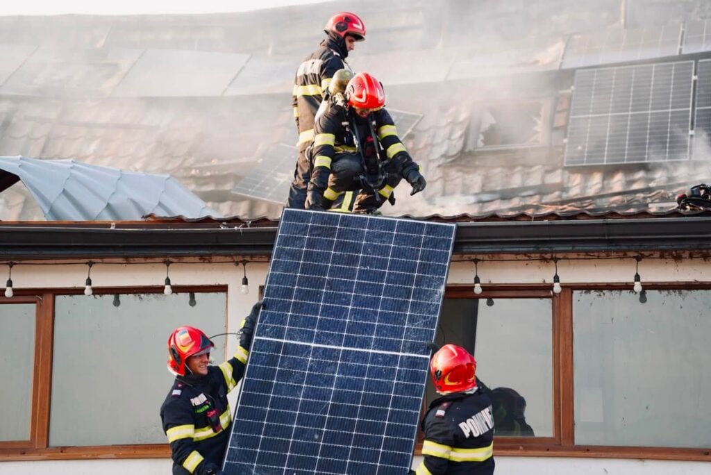 incendiu popasul avrig 2