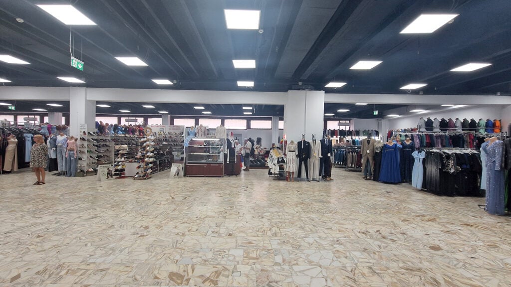 noul magazin dumbrava (3)