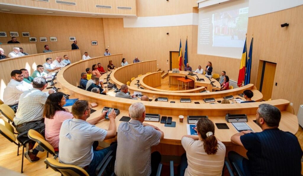 sesiune de informare conflicte oameni ursi publicitate foto CJ16