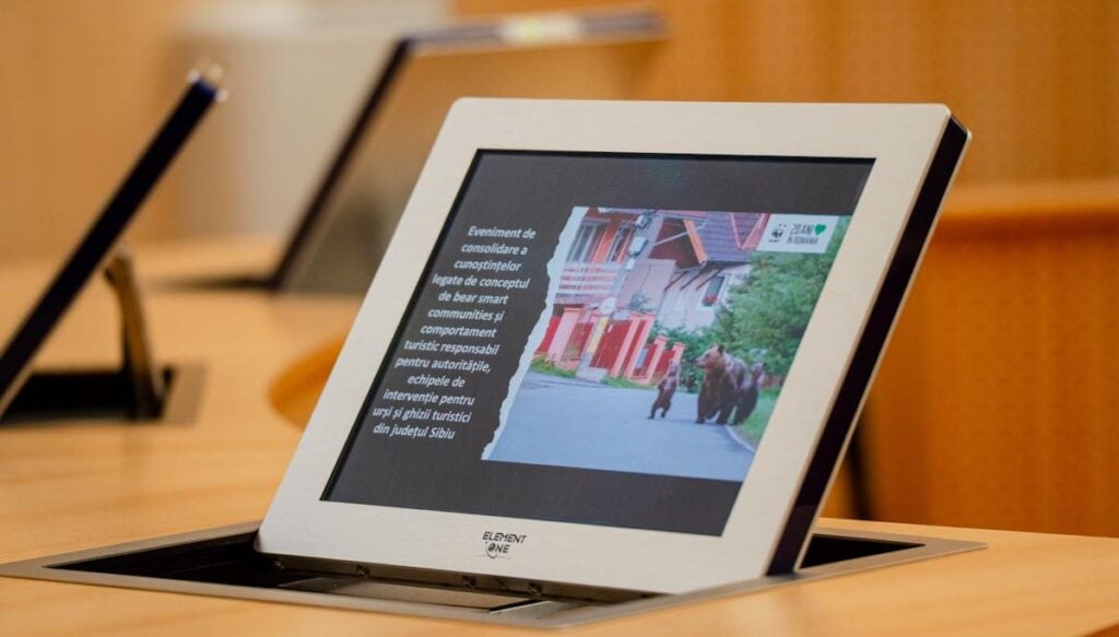 sesiune de informare conflicte oameni ursi publicitate foto CJ9