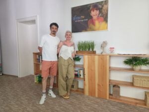Adrian și Elena au deschis un centru pentru copiii cu probleme de autimsm din investițiile proprii.