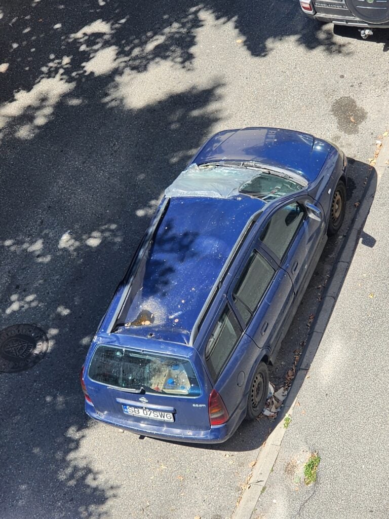 mașină avariată